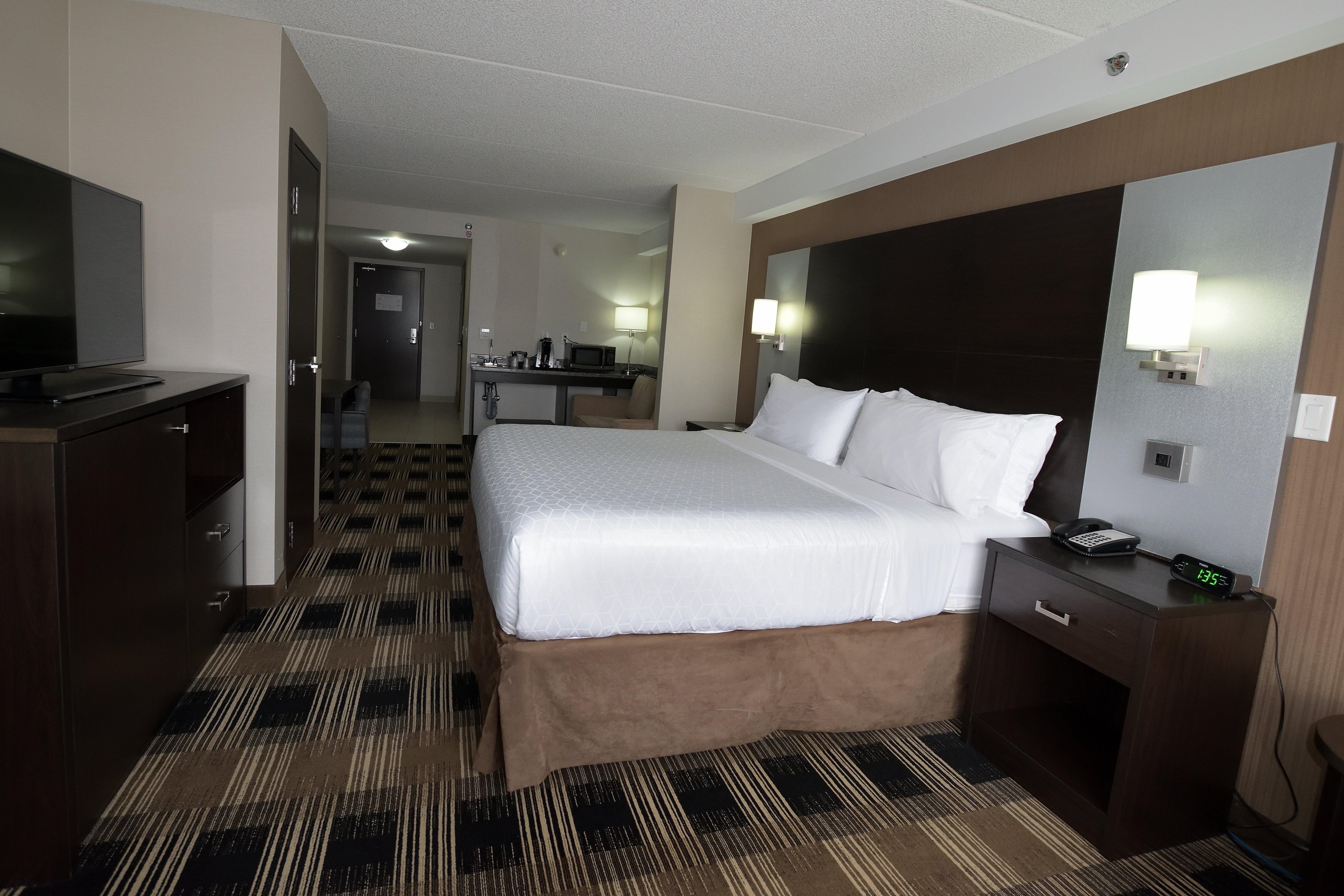 Holiday Inn Express & Suites Ottawa East-Orleans By Ihg Exterior foto
