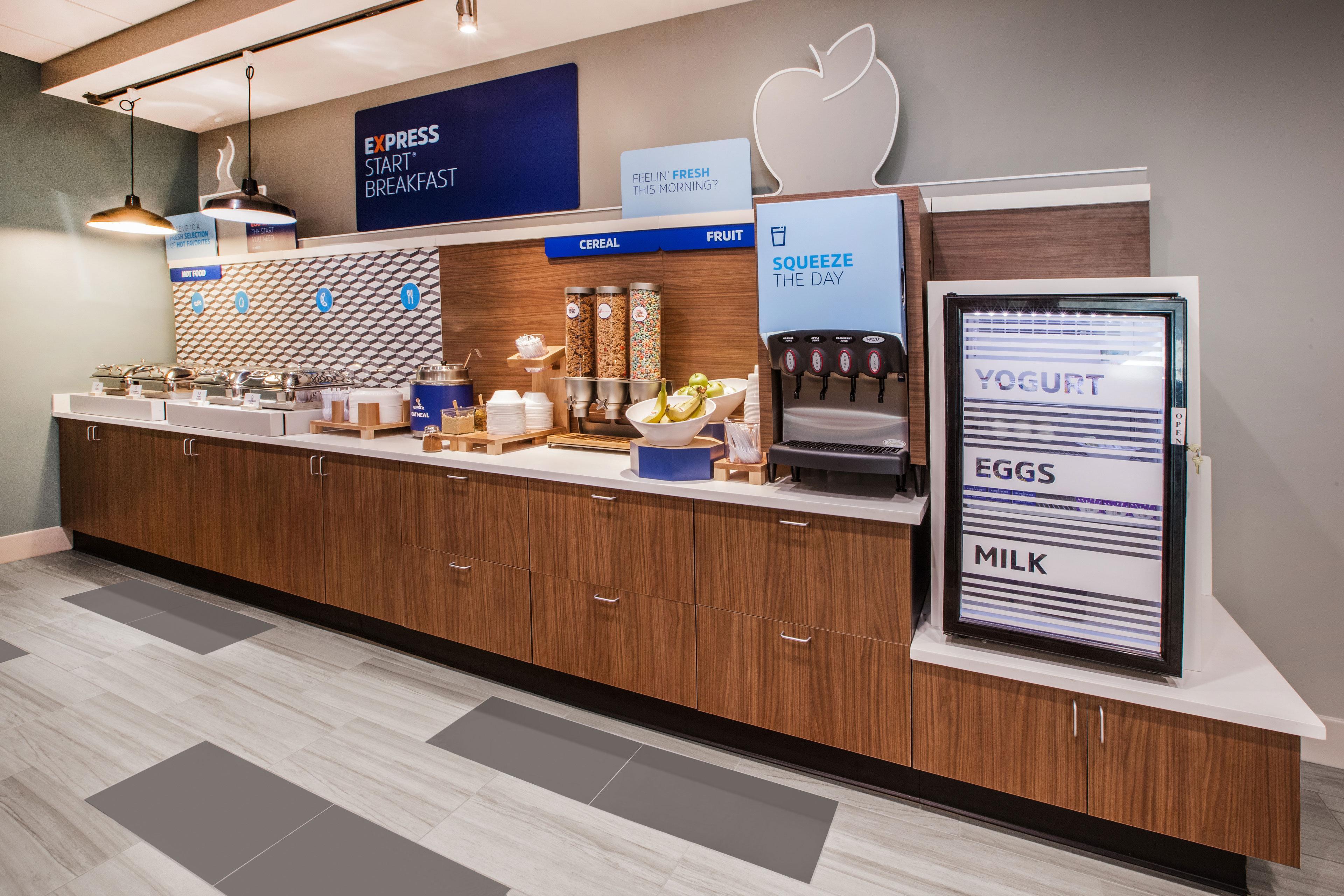 Holiday Inn Express & Suites Ottawa East-Orleans By Ihg Exterior foto